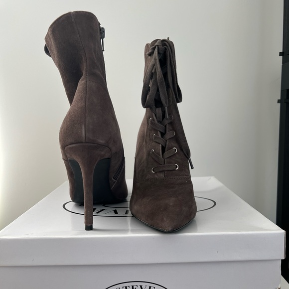 Steve Madden Jinx Boots - Picture 2 of 2